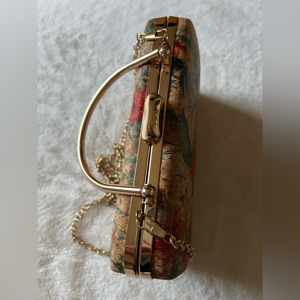 Floral clutch - Picture 3 of 5